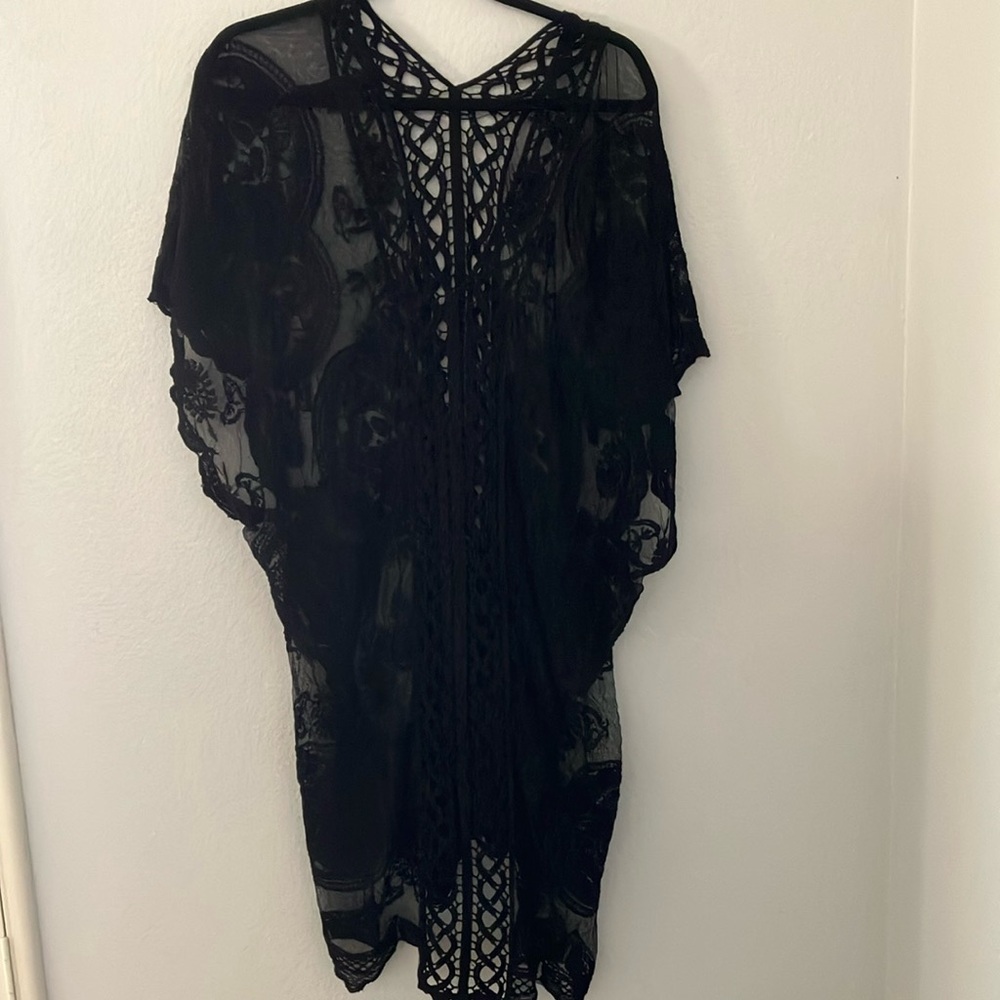 Vince Camuto Black Lace Swim Coverup Semi Sheer Resort Wear